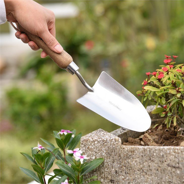 stainless steel garden trowel